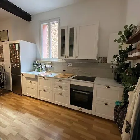 아파트 Loft Calme Au Coeur De La *